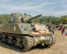 F01_5936 M4A3 (105) Sherman